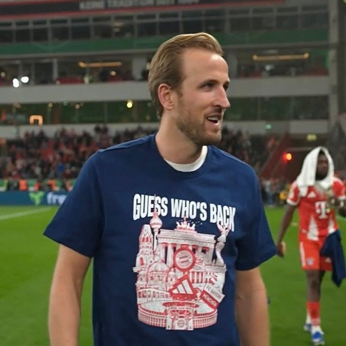 Guess Who s Back Bayern Shirt 2