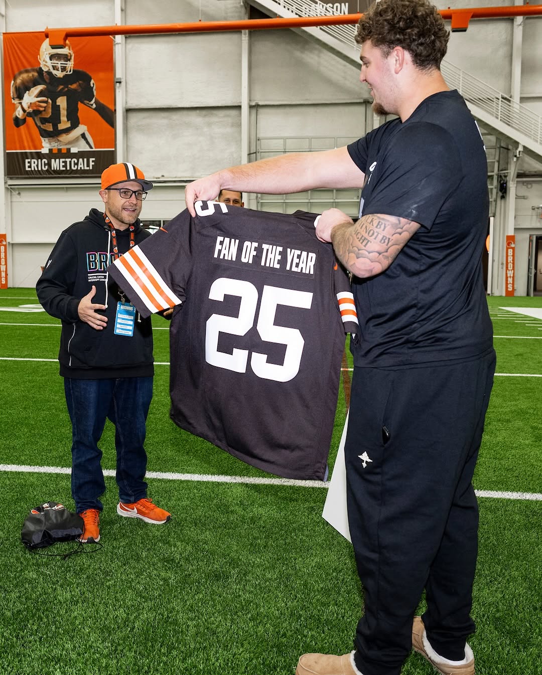 2025 Browns Fan Of The Year Jersey 2 cdn.downloadgram 1b72f470 61f7 4237 844b 346a5e21b924