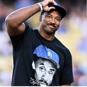 7PZtllob Myles Garrett Wearing LA Dodgers Kobe Bryant Shirt 2 1