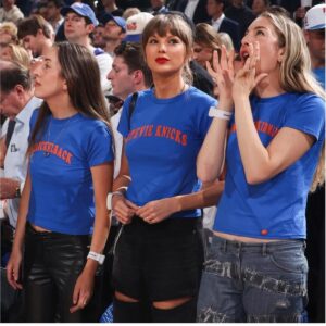 in8pfaU5 Taylor Swift Stevie Nicks Shirt 2 1