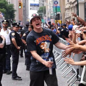 uQG9w24E Tyler Kolek Knicks 1993 World Champions Parade Shirt New folder 1