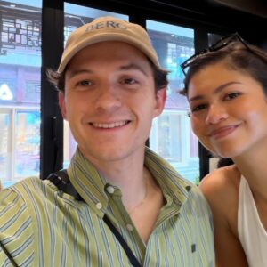 DqTDqa8A Tom Holland Bero Cap 1 New folder 1