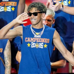 tJ8x4hXF Lamine Yamal 2026 Somos Campeones Champions Spain Parade Tank Top New folder 1