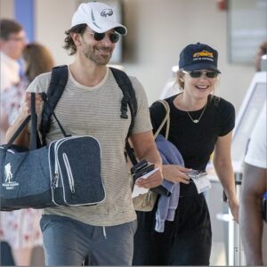 jJJpSCxY Gigi Hadid Car Lart De Lautomobile Hat 1 1