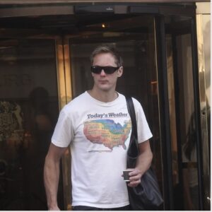 urSTMYFC Alexander Skarsgard Todays Weather Shitty Shirt 1 1